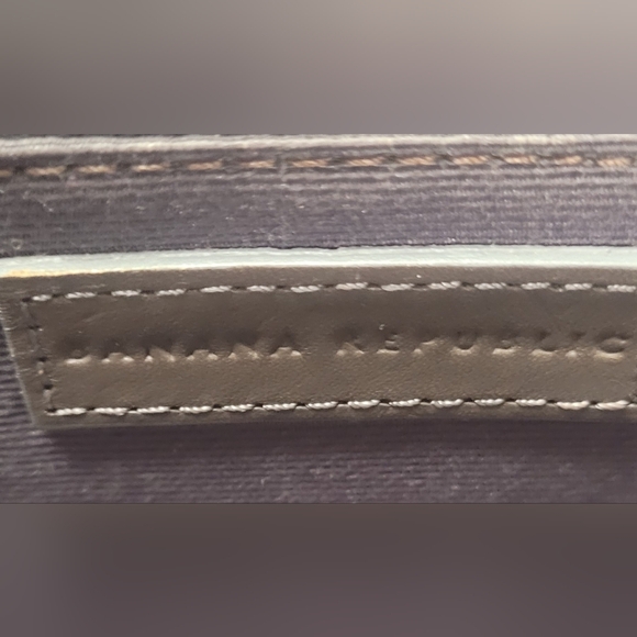 Crocodile Embossed Clutch Wallet - Picture 6 of 6